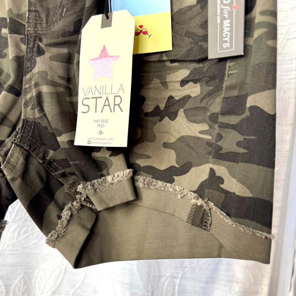 Vanilla Star Green and Brown Jean Shorts Camouflage - Picture 2 of 4